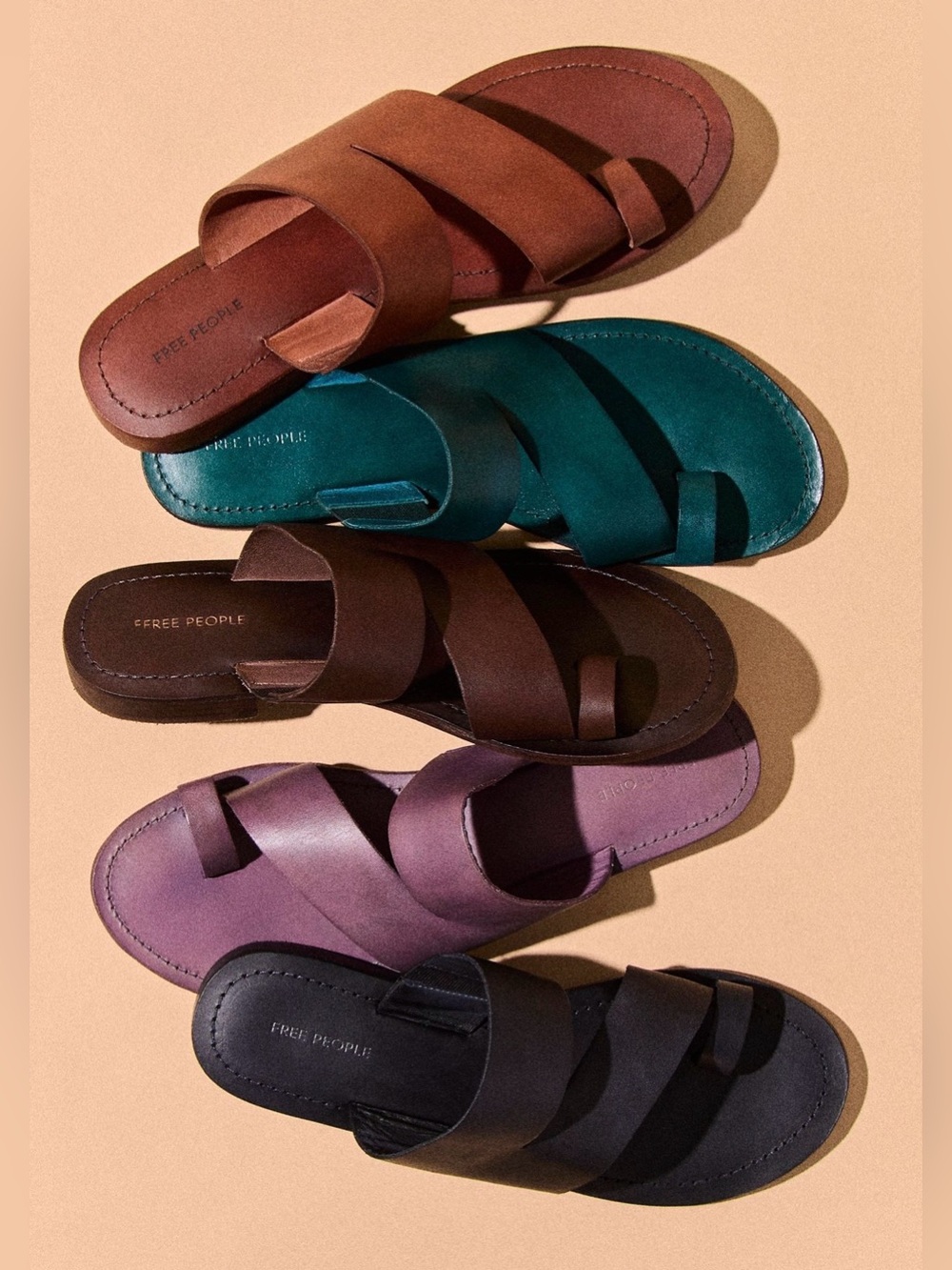 NWOT Free People Abilene Toe Loop Sandals